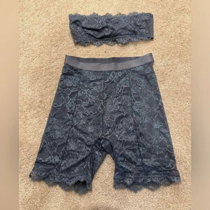 Skims Blue lace boxer shorts & bandeau bra set size small